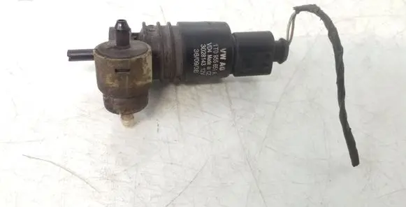Skoda Roomster (5J) Windscreen/windshield washer pump 1T0955651A