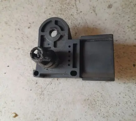 Ford Mondeo Mk III Air pressure sensor 1S7A9F479AB 6A12B6F2 0261230044