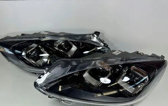 Ford Kuga III Headlight/headlamp