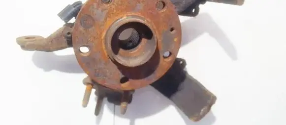 Skoda Octavia Mk2 (1Z) Front wheel hub
