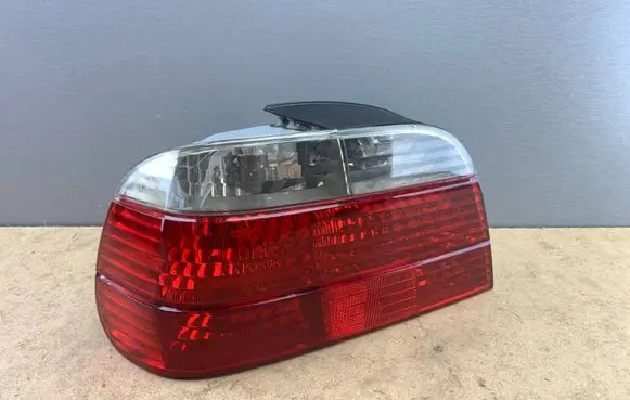 Rear/tail lights