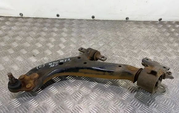 Honda CR-V Front lower control arm/wishbone