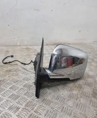 Front door electric wing mirror