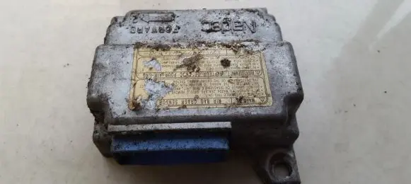 Mazda Demio Airbag control unit/module D20157K3X 3320858