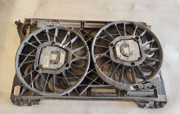 Audi A8 S8 D3 4E Radiator cooling fan shroud 4E0121205