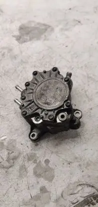 Audi A4 S4 B7 8E 8H Vacuum pump 03G145209