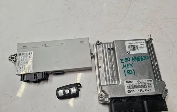 BMW 3 E90 E91 Engine ECU kit and lock set 7561834 0261201
