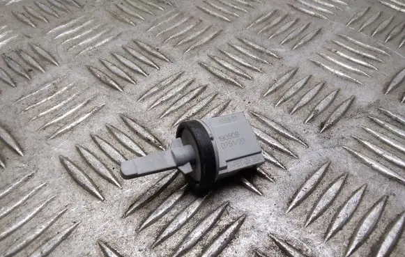 Volkswagen Touran I Interior temperature sensor 1K0907543G