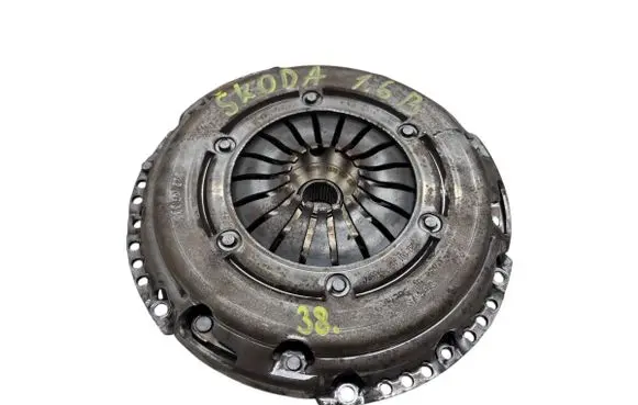 Skoda Octavia Mk2 (1Z) Clutch set kit 3082001168