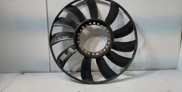 Audi A4 S4 B5 8D Fan impeller 058121301B