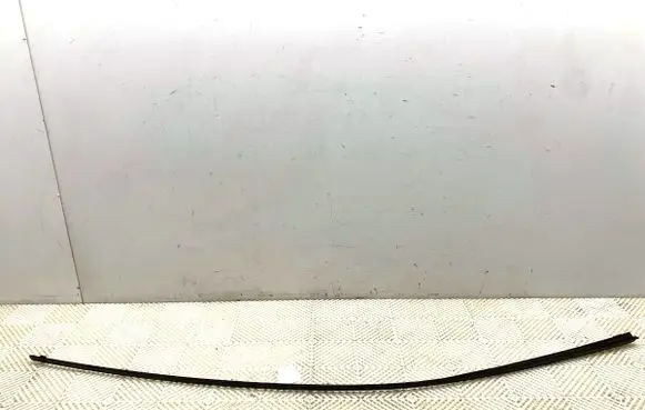 Roof trim bar molding cover