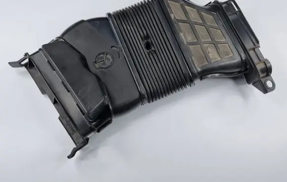 Mercedes-Benz GLS X167 Air intake duct part A2560941000