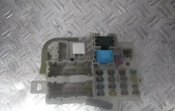 Mazda 3 I Fuse box set