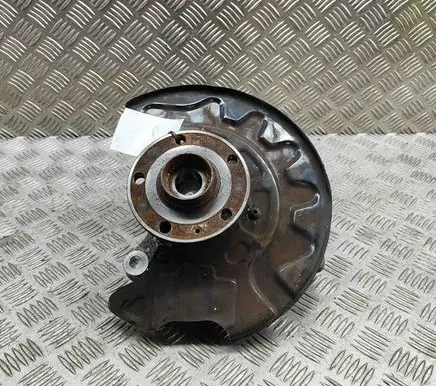 Volkswagen PASSAT B8 Front wheel hub 5Q0407257A