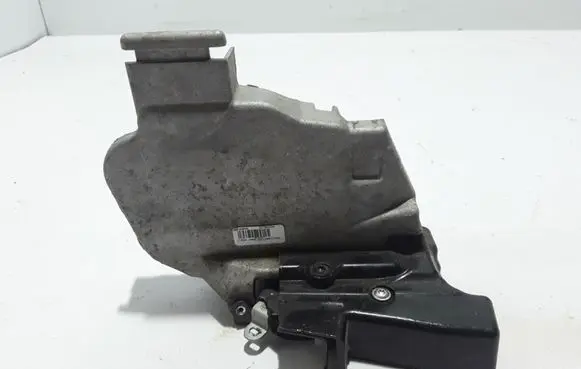 Volvo S40 Front door lock 30799334