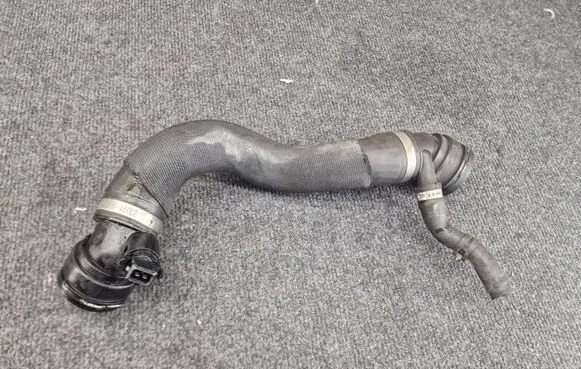 BMW 6 F12 F13 Engine coolant pipe/hose 7575427