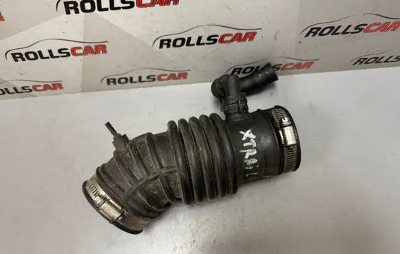 Nissan X-Trail T30 Air intake hose/pipe