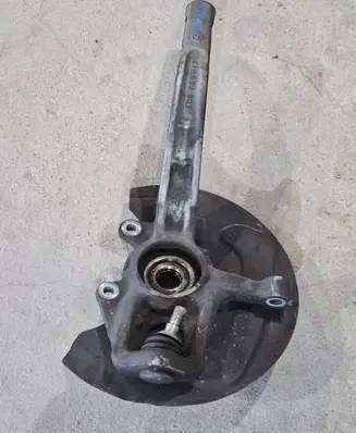 Mercedes-Benz GL X164 Front wheel hub A1643301720 A1643302320 1643301720