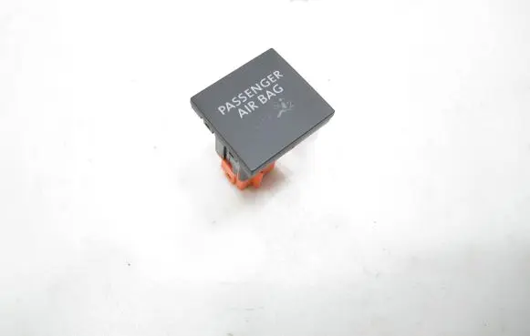 Passenger airbag on/off switch