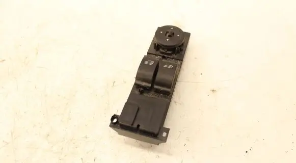 Ford Focus Electric window control switch 7M5T14529