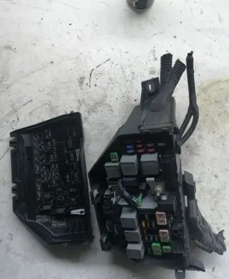 Ford Mondeo MK IV Fuse module 6G9T14A067AB