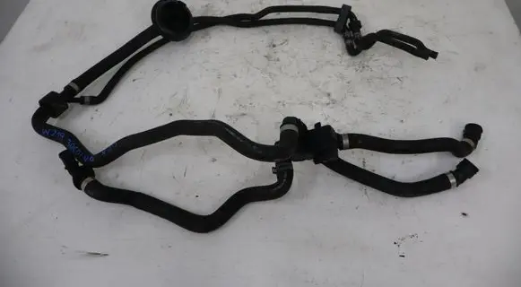 Mercedes-Benz CLS C219 Engine coolant pipe/hose A2118302796