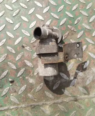 BMW 5 E39 Idle control valve (regulator) 1744713
