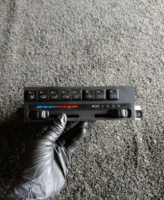 Mazda 323 F Climate control unit B01ADE26A