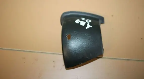 Audi A4 S4 B7 8E 8H Trunk/boot trim cover 8E9827279C