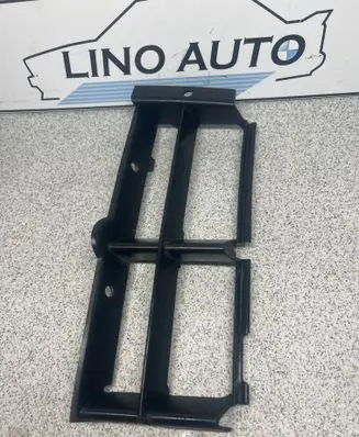 BMW 5 E39 Front bumper lower grill 8235673