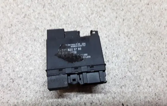 Mercedes-Benz E W211 Keyless (KESSY) go control unit/module A2118203785