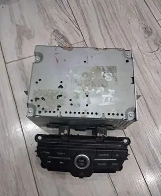 Ford C-MAX II Radio/CD/DVD/GPS head unit E1BT18C815KL