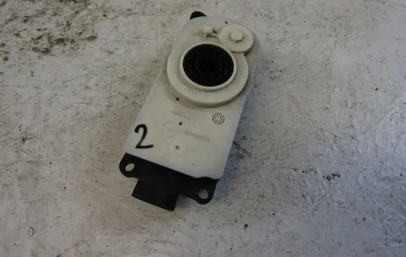 BMW 3 G20 G21 Radiator active air flap actuator 5811R1001