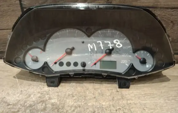 Ford Focus Speedometer (instrument cluster)
