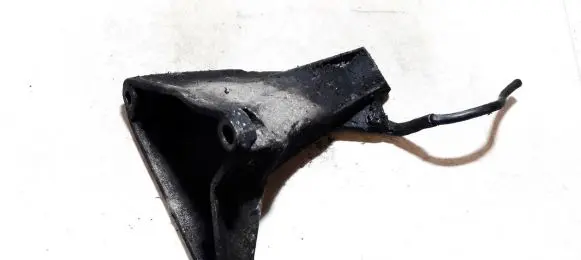 Volkswagen PASSAT B5.5 Engine mounting bracket 8D0199308AB