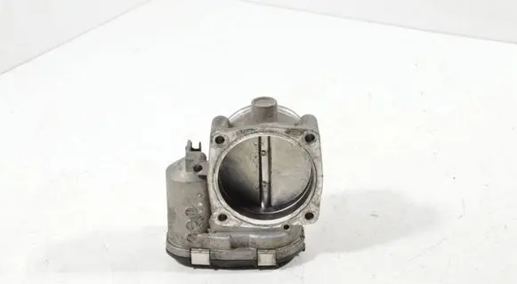 Porsche 911 996 Throttle body valve 99660511501 99660511500 95560506200