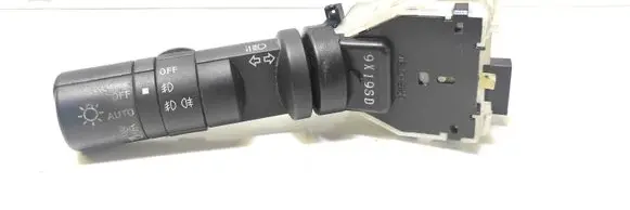 Nissan Qashqai Indicator stalk 14425