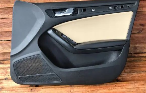 Audi A5 Sportback 8TA Front door card panel trim