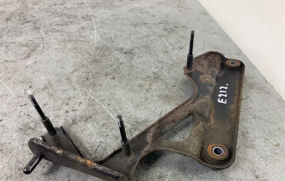 Mercedes-Benz E W212 Pneumatic air compressor holding bracket 