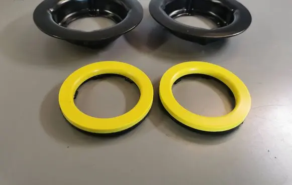 BMW X5 E53 Coil spring mount 1090612 31331090612