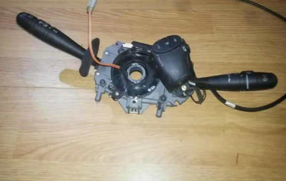 Multifunctional control switch/knob
