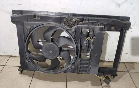 Peugeot 307 Fan impeller 9634009480