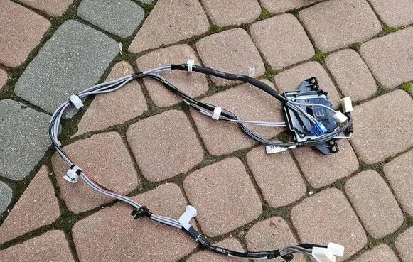 Toyota Camry VIII XV70 Positive wiring loom 86101-33Y30-