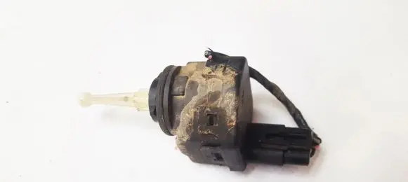 Volvo S40, V40 Headlight level adjustment motor 00787831 007878-31