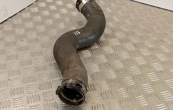BMW 1 F20 F21 Intercooler hose/pipe 8513849 15476810 1371