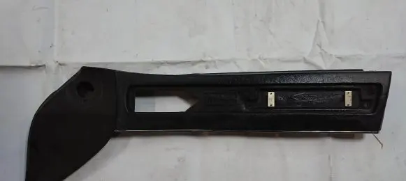 Jaguar XJ X40 Front door card panel trim