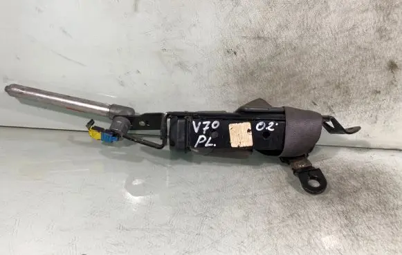 Volvo V70 Front seatbelt