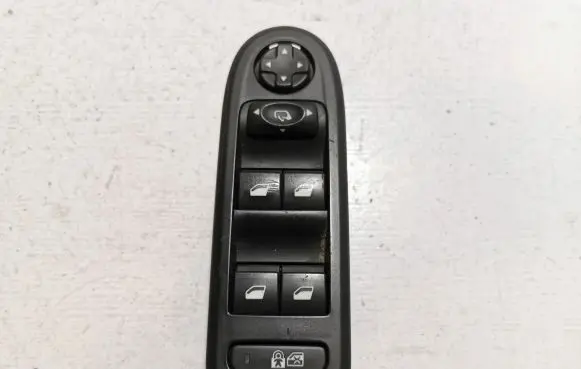 Peugeot 508 RXH Electric window control switch 98026364ZD