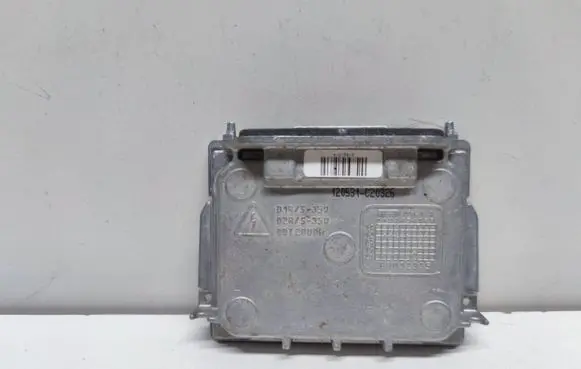 Volvo XC90 Headlight ballast module Xenon 89034934