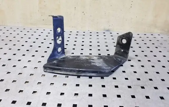 Nissan NV400 Front bumper mounting bracket 8200808374